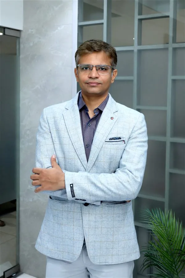 Dr. Hiren Patel, shoulder bursitis and impingement surgeon in Ahmedabad, Gujarat